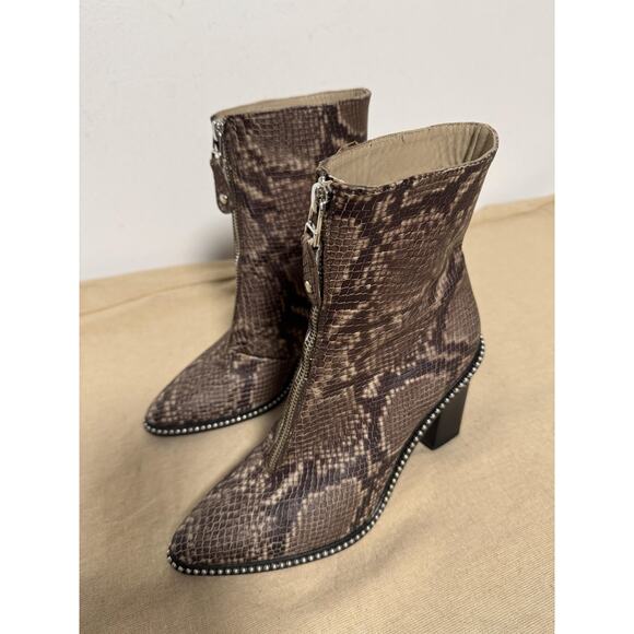 Toral Ankle Boots Womens Size 36 Snakeskin Zip Studded Block Heel Made in Spain - Picture 3 of 13